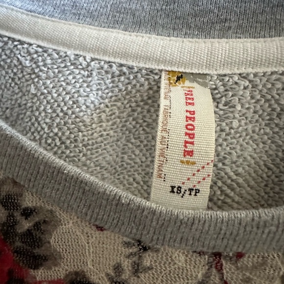 Free People off the shoulder sweatshirt - Picture 2 of 4